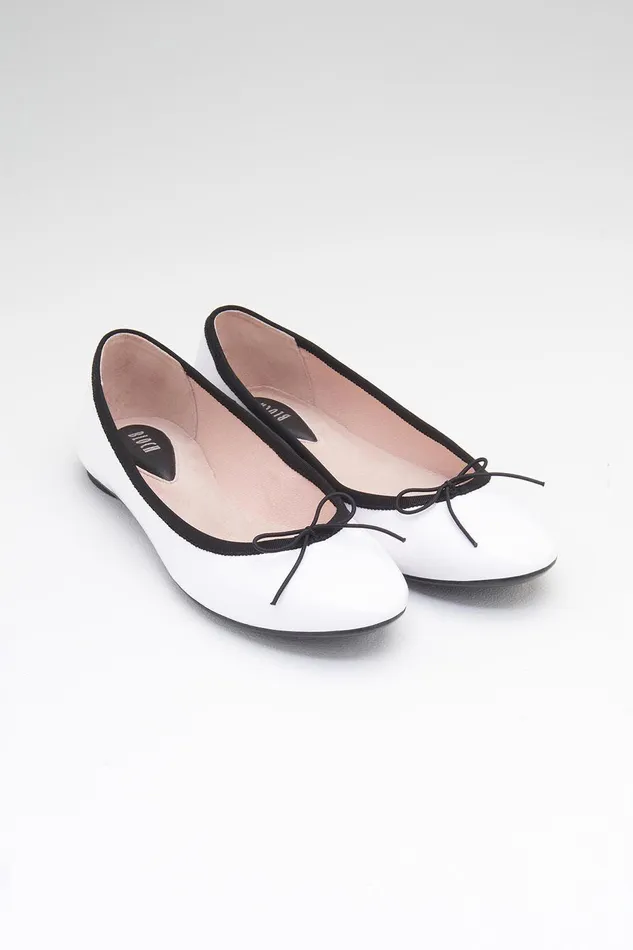 Bloch Ballet Flats Adults Ladies Amalthea Ballet Flats White Gloss