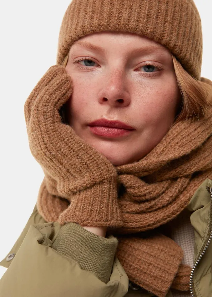 Camel Lambswool Gloves Women Whistles Hats Gloves and Scarves