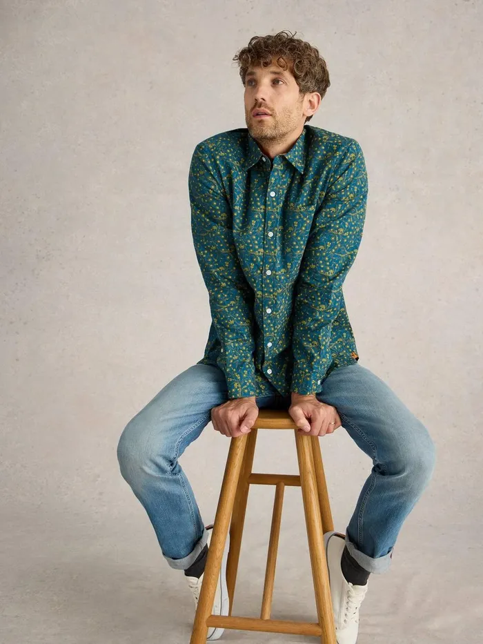 Climbing Thorns Printed Shirt Blue Print Men White Stuff Shirts