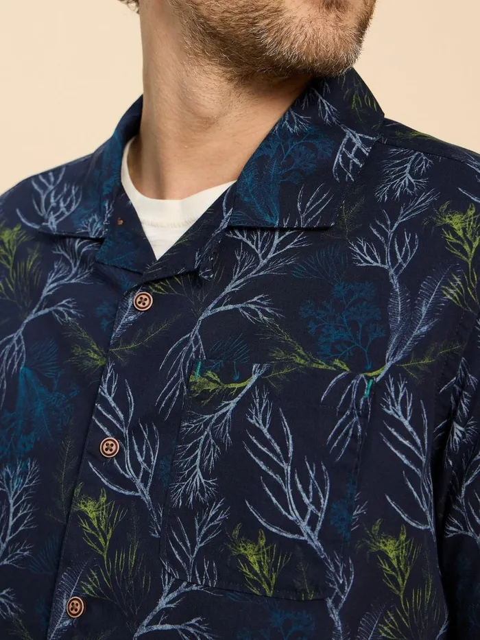 Crab Printed SS Shirt Navy Print Men White Stuff Shirts Crab Printed SS Shirt Navy Print Men White Stuff Shirts