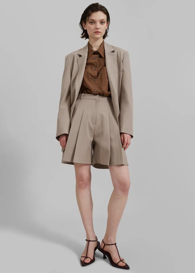 Eline Shorts 8211 Beige Women The Frankie Shop Clothing