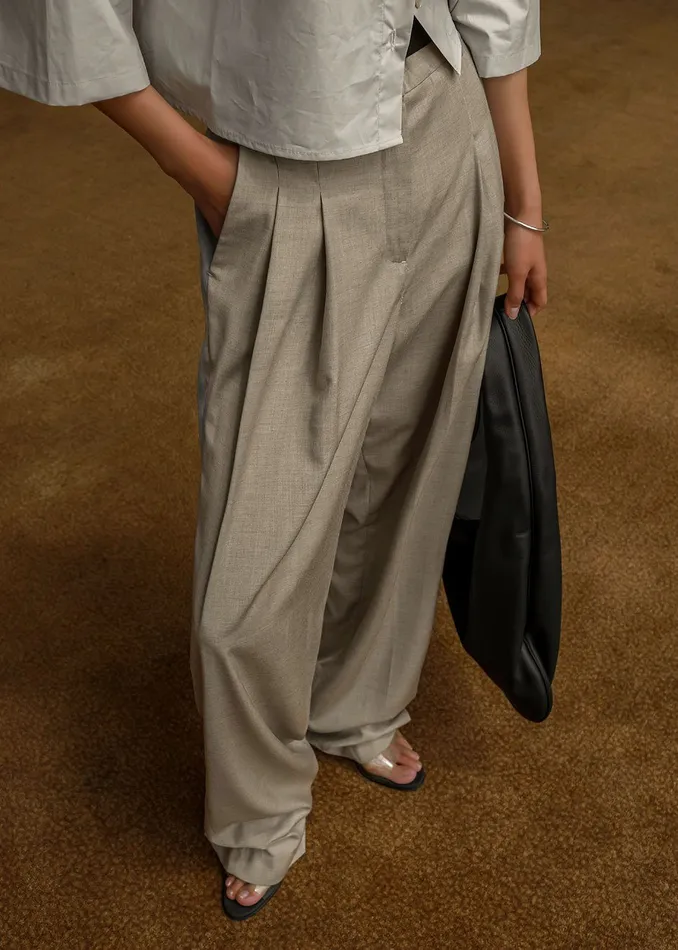 Gelso Pleated Trousers 8211 Light Taupe Melange Women The Frankie Shop Clothing