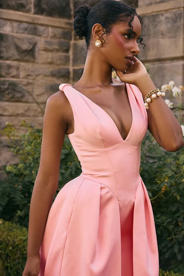 House Of CB Paloma Peach Satin Pleated Midi Dress Women Dresses House Of CB Paloma Peach Satin Pleated Midi Dress Women Dresses