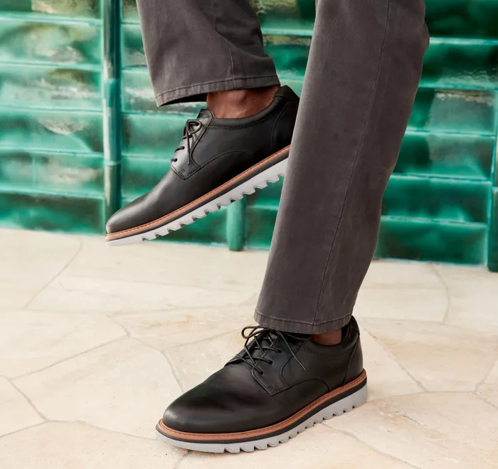 Johnston and Murphy LaceUps Men Braydon Plain Toe Black Full Grain