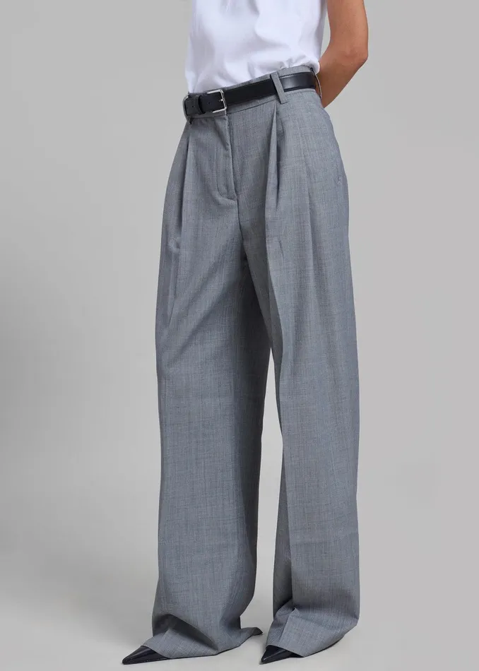 Jorae Pleated Trousers 8211 Grey Women The Frankie Shop Clothing