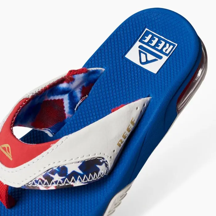 Kids Fanning Red White And Blue Kids Reef Kids 58 Years