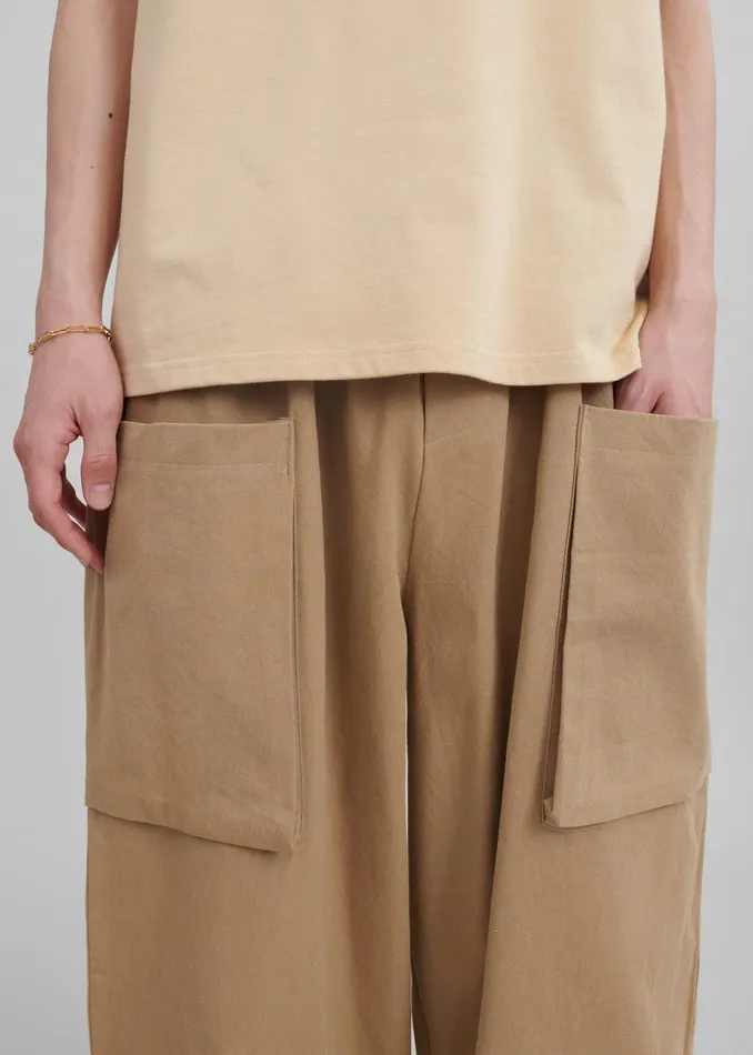 Lauri Drawstring Cargo Pants 8211 Beige Men The Frankie Shop Clothing