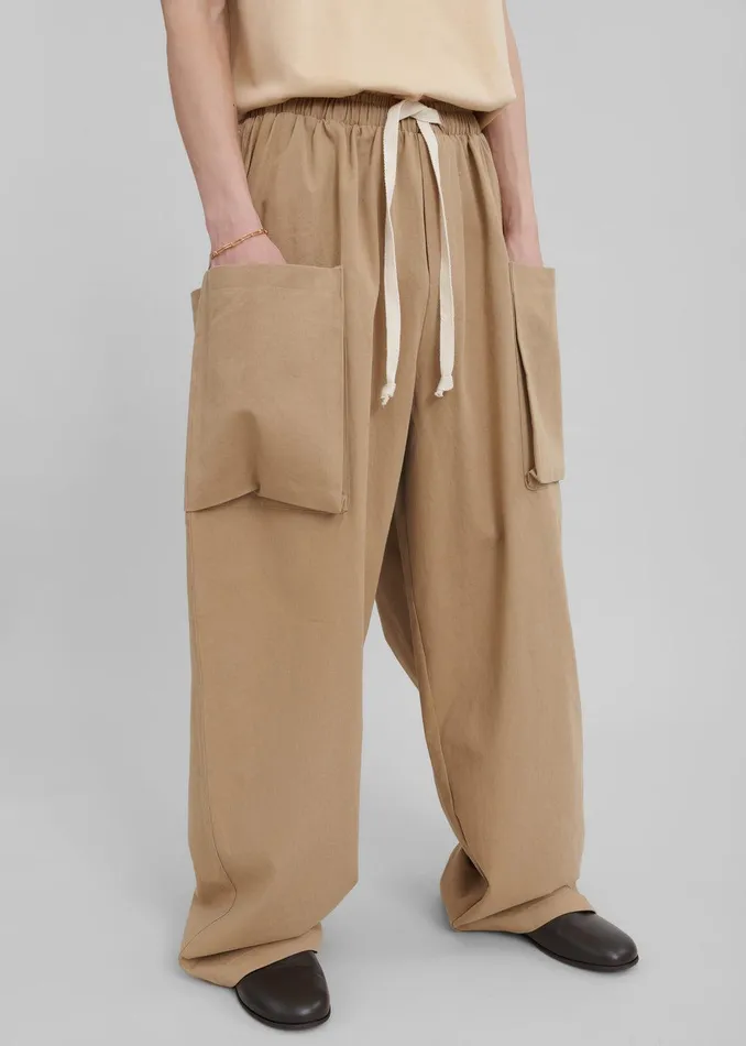 Lauri Drawstring Cargo Pants 8211 Beige Men The Frankie Shop Clothing