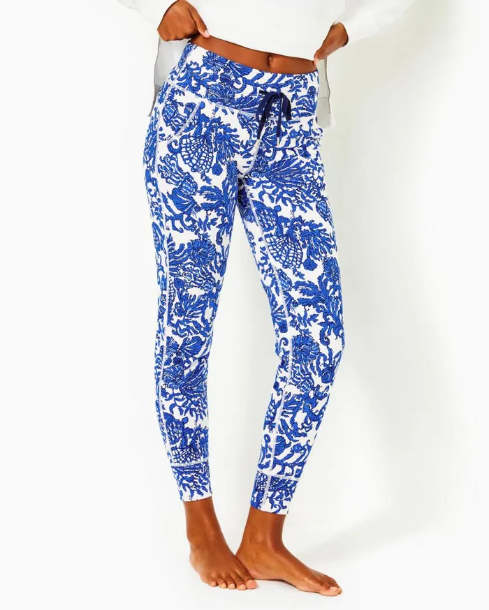 Lilly Pulitzer Bottoms UPF 50 Luxletic 28 Bon Bon Blue Go Your Own Wave 8211 Women Lilly Pulitzer Bottoms UPF 50 Luxletic 28 Bon Bon Blue Go Your Own Wave 8211 Women
