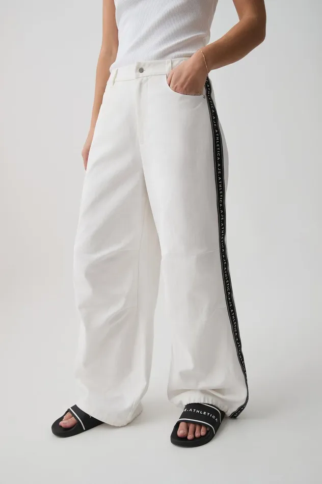 Logo Tape Twill Jean 519 White Women Aje Pants Logo Tape Twill Jean 519 White Women Aje Pants