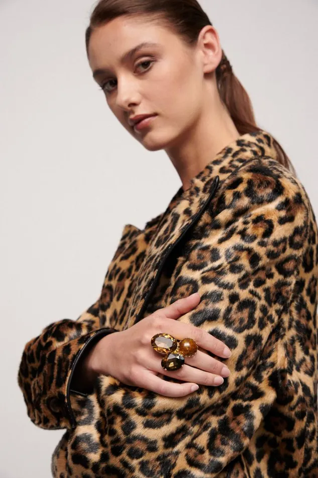 Luisa Spagnoli Fashion Show Women Navon Ring With Stones 8211 Fashion Show Luisa Spagnoli Fashion Show Women Navon Ring With Stones 8211 Fashion Show