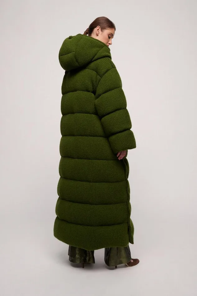 Luisa Spagnoli Fashion Show Women Spezia Long Padded Jacket 8211 Fashion Show Military Green Luisa Spagnoli Fashion Show Women Spezia Long Padded Jacket 8211 Fashion Show Military Green