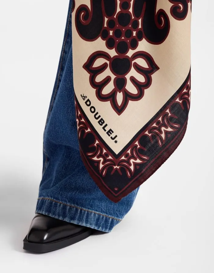 Ready To Wear Foulards and Scarves La Double J Silk Foulard Corsini Place Cream In Silk Wool Ready To Wear Foulards and Scarves La Double J Silk Foulard Corsini Place Cream In Silk Wool