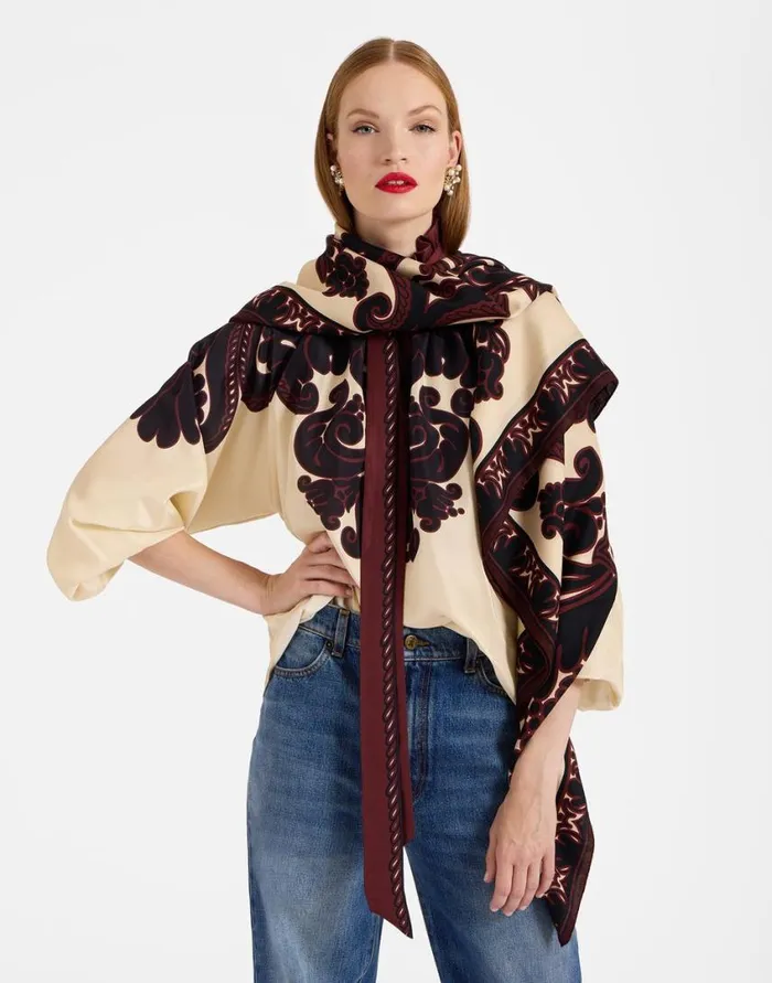 Ready To Wear Foulards and Scarves La Double J Silk Foulard Corsini Place Cream In Silk Wool Ready To Wear Foulards and Scarves La Double J Silk Foulard Corsini Place Cream In Silk Wool