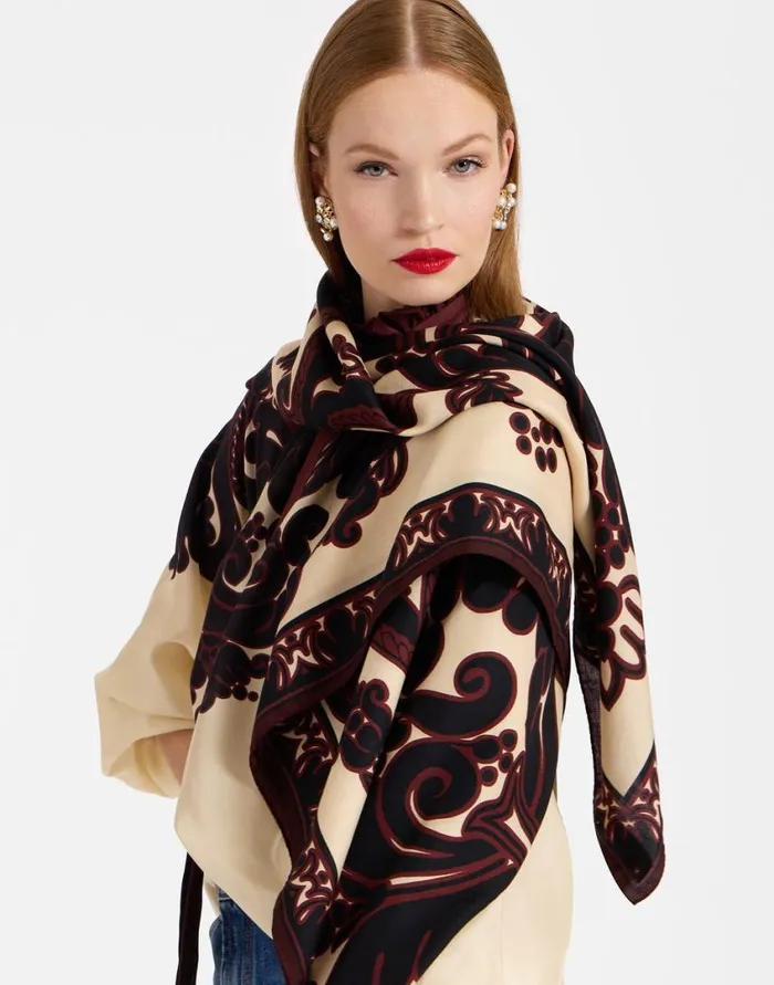 Ready To Wear Foulards and Scarves La Double J Silk Foulard Corsini Place Cream In Silk Wool Ready To Wear Foulards and Scarves La Double J Silk Foulard Corsini Place Cream In Silk Wool