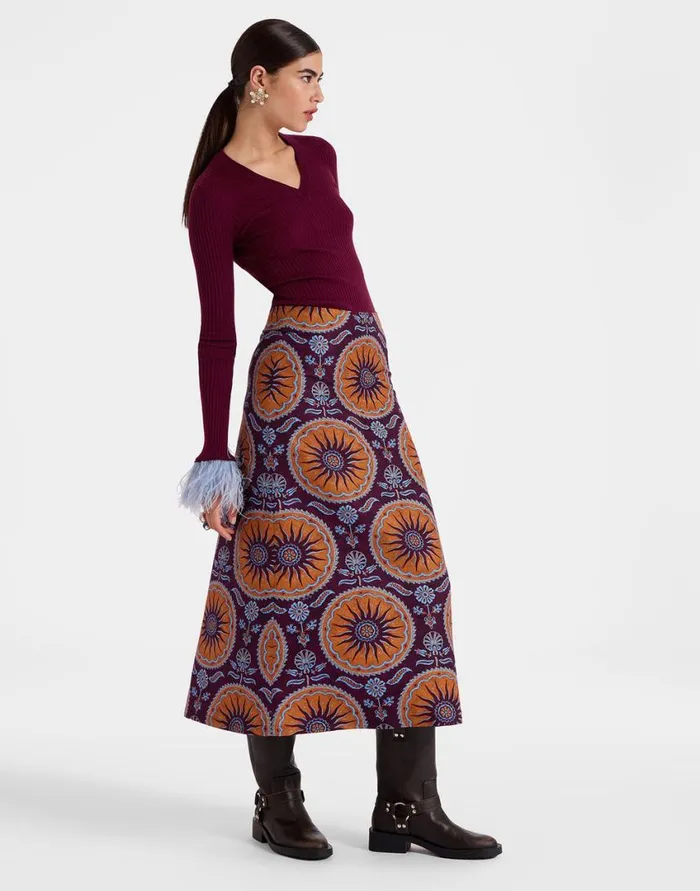 Ready To Wear Knitwear La Double J VNeck High Kick Top Solid Burgandy In Ribbed Silk Cashmere With Feathers Ready To Wear Knitwear La Double J VNeck High Kick Top Solid Burgandy In Ribbed Silk Cashmere With Feathers