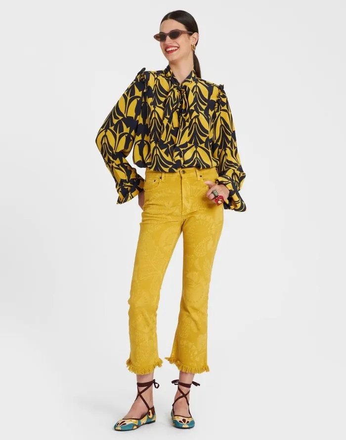Ready To Wear Shorts and Pants La Double J Fancy Crop Jeans Sicomore Yellow In Laserprinted Denim With Fringe Ready To Wear Shorts and Pants La Double J Fancy Crop Jeans Sicomore Yellow In Laserprinted Denim With Fringe
