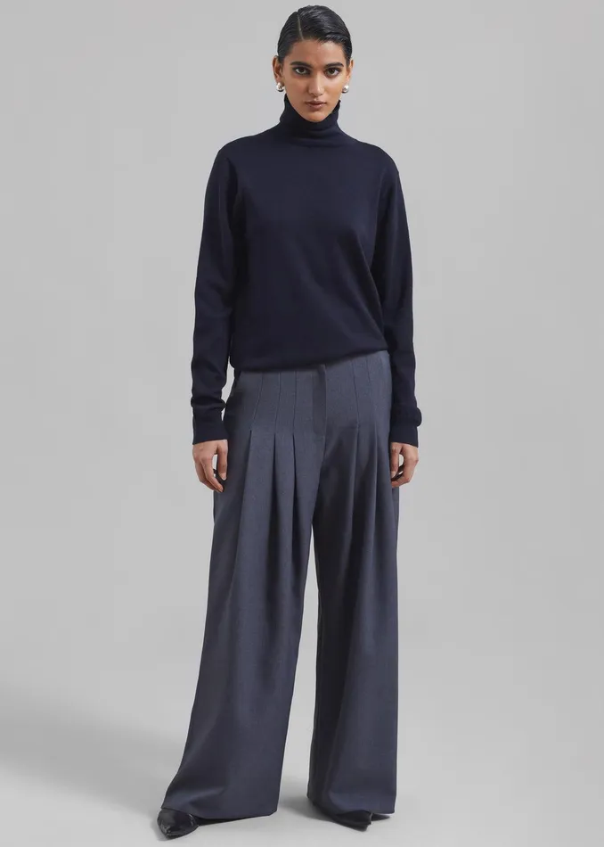 Regina Pleated Trousers 8211 Grey Women The Frankie Shop Clothing