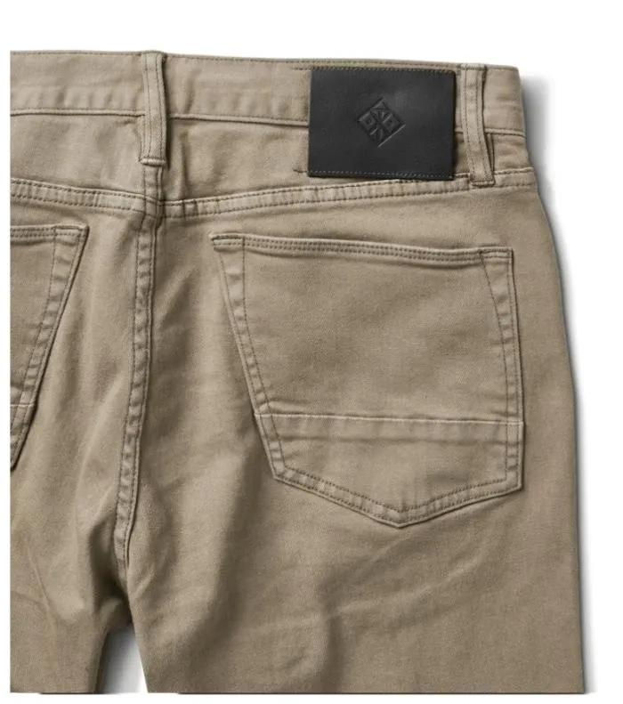 Roark Jeans Men HWY 133 Slim Straight 5pocket Jeans Desert Khaki Roark Jeans Men HWY 133 Slim Straight 5pocket Jeans Desert Khaki