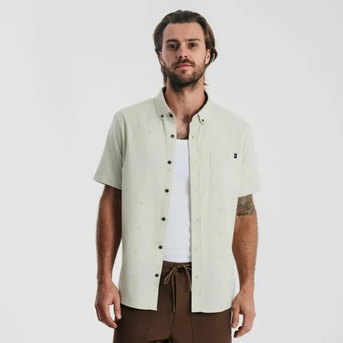 Roark Shirts Men Scholar Stretch Organic Short Sleeve Button Up Shirt Chaparral Roark Shirts Men Scholar Stretch Organic Short Sleeve Button Up Shirt Chaparral