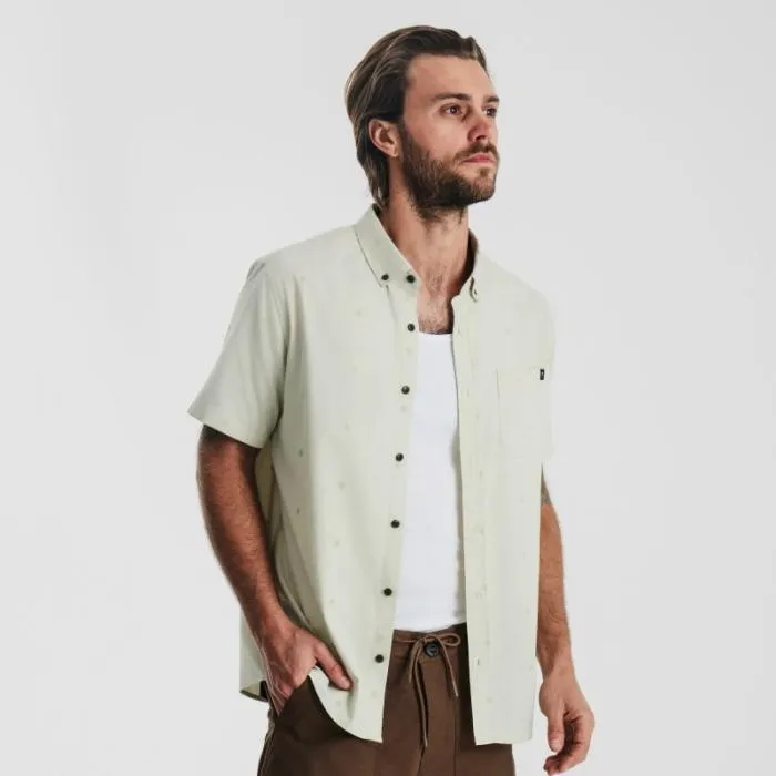 Roark Shirts Men Scholar Stretch Organic Short Sleeve Button Up Shirt Chaparral Roark Shirts Men Scholar Stretch Organic Short Sleeve Button Up Shirt Chaparral