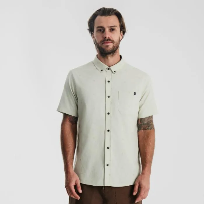 Roark Shirts Men Scholar Stretch Organic Short Sleeve Button Up Shirt Chaparral Roark Shirts Men Scholar Stretch Organic Short Sleeve Button Up Shirt Chaparral
