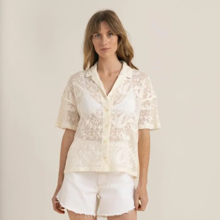 Roark Shirts Women Riviera Short Sleeve Shirt Coconut Roark Shirts Women Riviera Short Sleeve Shirt Coconut