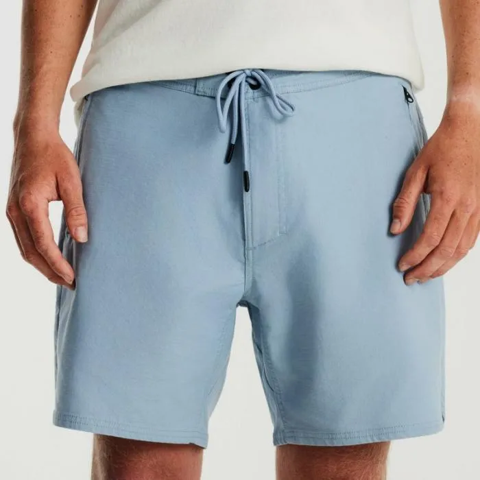 Roark Shorts Men Layover Traveler Shorts Cascata Roark Shorts Men Layover Traveler Shorts Cascata