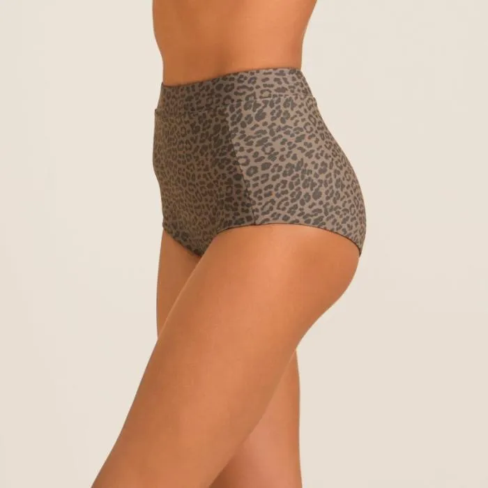 Roark Shorts Women Abysse Hoffman Swim Short Leopard Roark Shorts Women Abysse Hoffman Swim Short Leopard