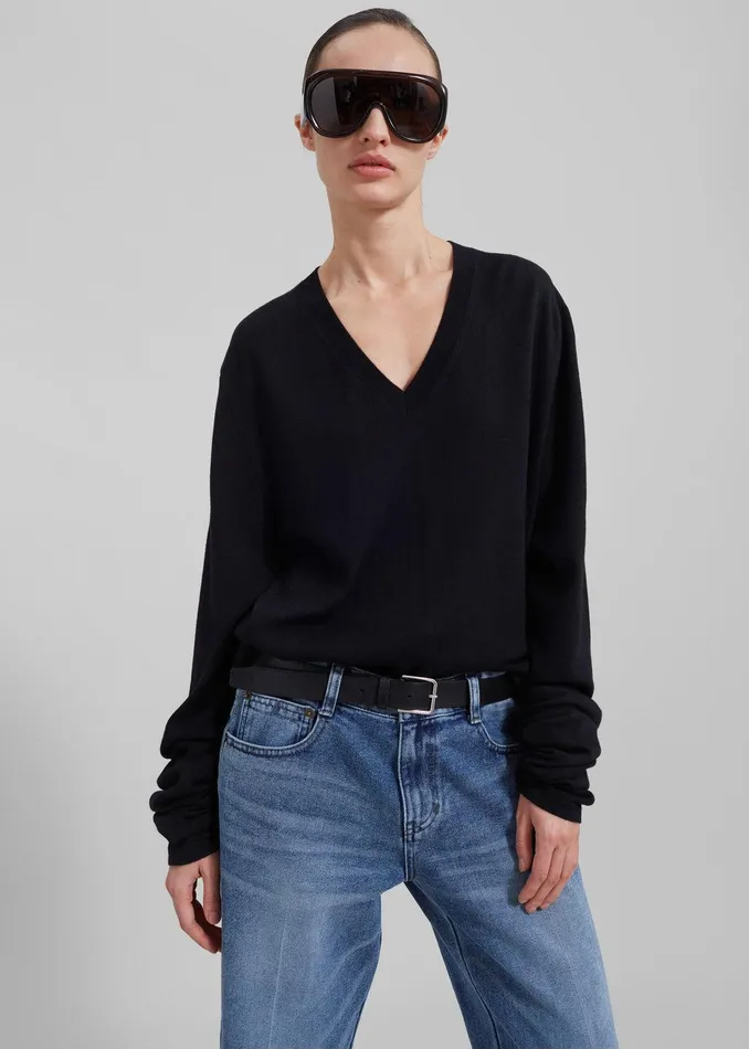 Selma Extra Long Sleeve Merino Wool Pullover 8211 Black Women The Frankie Shop Clothing Selma Extra Long Sleeve Merino Wool Pullover 8211 Black Women The Frankie Shop Clothing