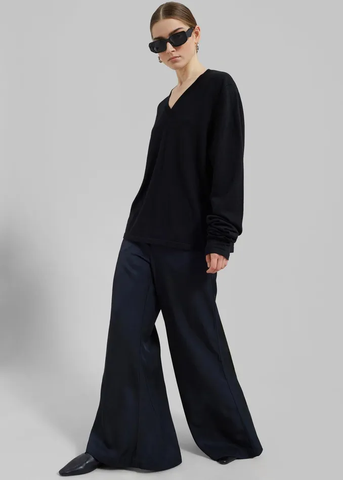 Selma Extra Long Sleeve Merino Wool Pullover 8211 Black Women The Frankie Shop Clothing