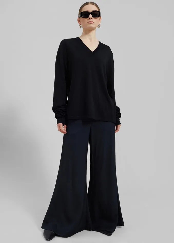 Selma Extra Long Sleeve Merino Wool Pullover 8211 Black Women The Frankie Shop Clothing