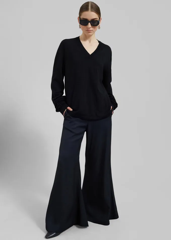 Selma Extra Long Sleeve Merino Wool Pullover 8211 Black Women The Frankie Shop Clothing