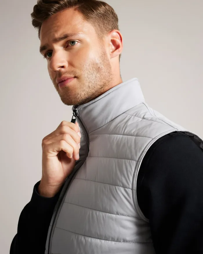 Ted Baker Coats and Jackets Men OVETA 8211 Showerproof Quilted Nylon Gilet Grey Ted Baker Coats and Jackets Men OVETA 8211 Showerproof Quilted Nylon Gilet Grey