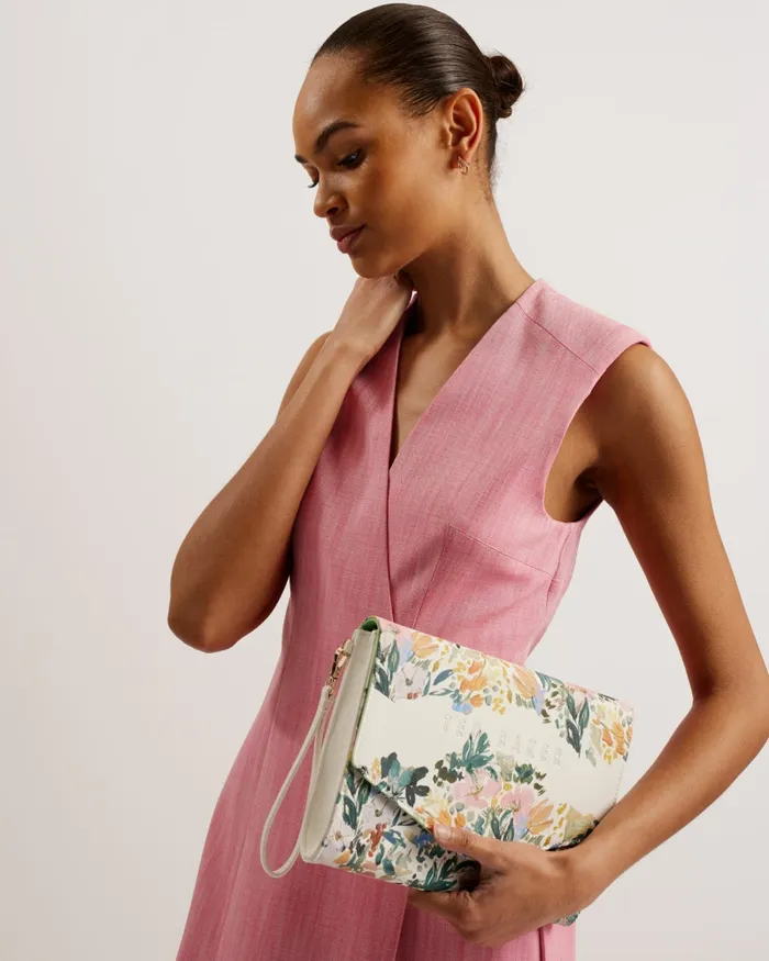 Ted Baker Icon Bags and Signature Bags Women ABBBI 8211 Floral Print Envelope Clutch Bag Cream Ted Baker Icon Bags and Signature Bags Women ABBBI 8211 Floral Print Envelope Clutch Bag Cream