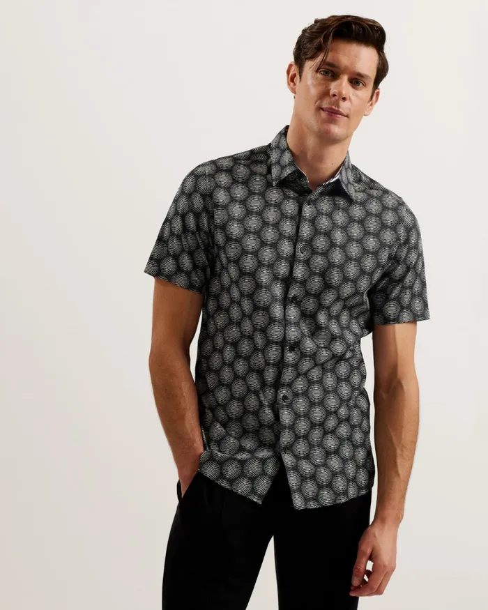 Ted Baker Shirts Men PEARSHO 8211 Short Sleeve Circle Geometric Shirt Black Ted Baker Shirts Men PEARSHO 8211 Short Sleeve Circle Geometric Shirt Black