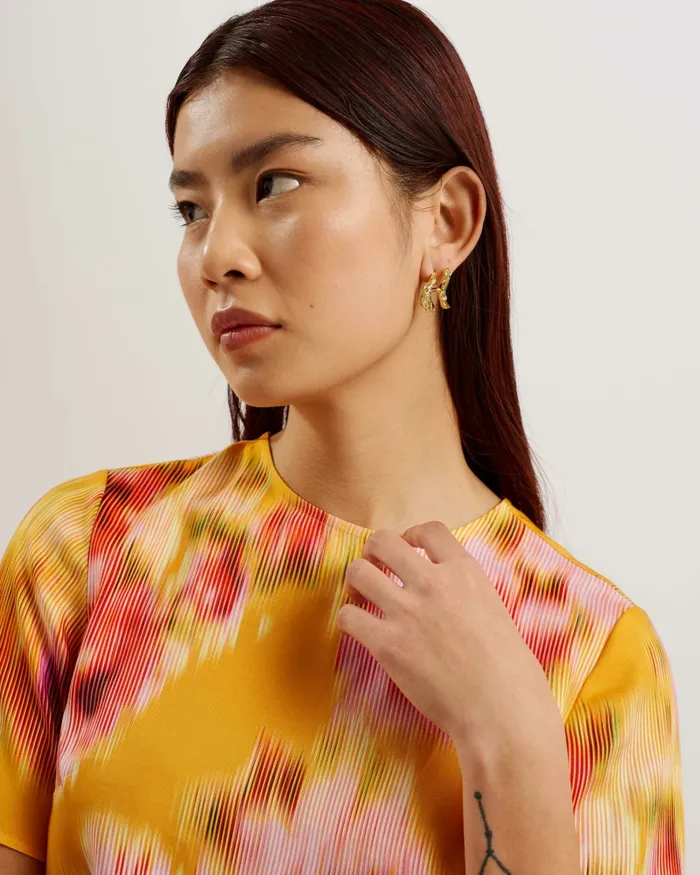 Ted Baker Tops and Blouses Women HITAKU 8211 Cropped Floral Print Woven Top Orange Ted Baker Tops and Blouses Women HITAKU 8211 Cropped Floral Print Woven Top Orange