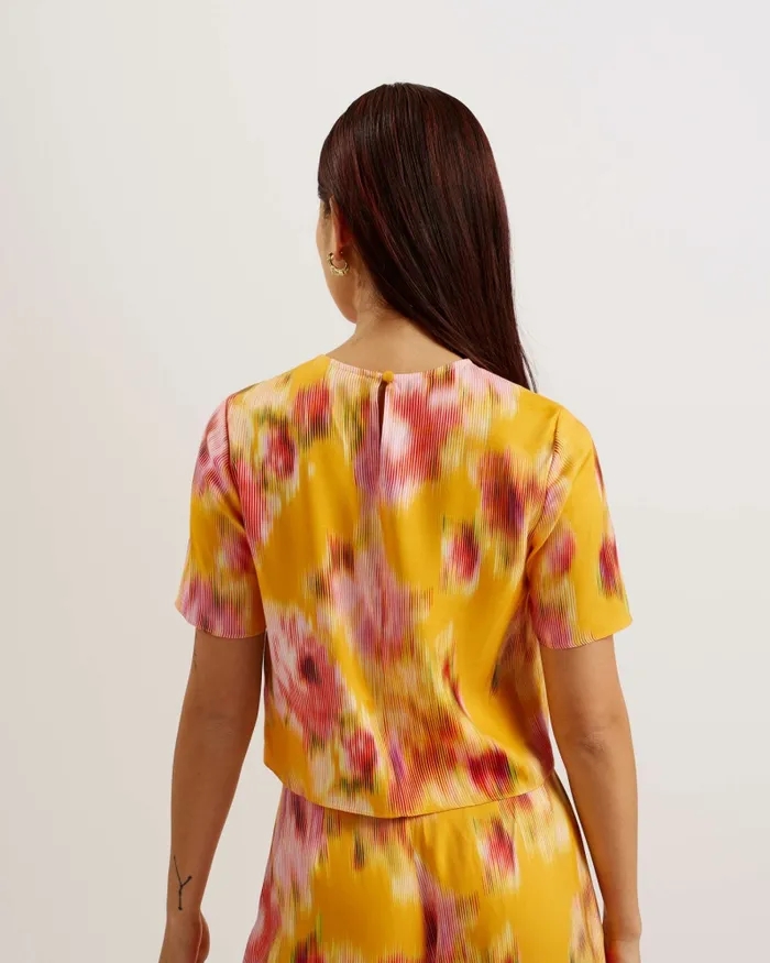 Ted Baker Tops and Blouses Women HITAKU 8211 Cropped Floral Print Woven Top Orange Ted Baker Tops and Blouses Women HITAKU 8211 Cropped Floral Print Woven Top Orange