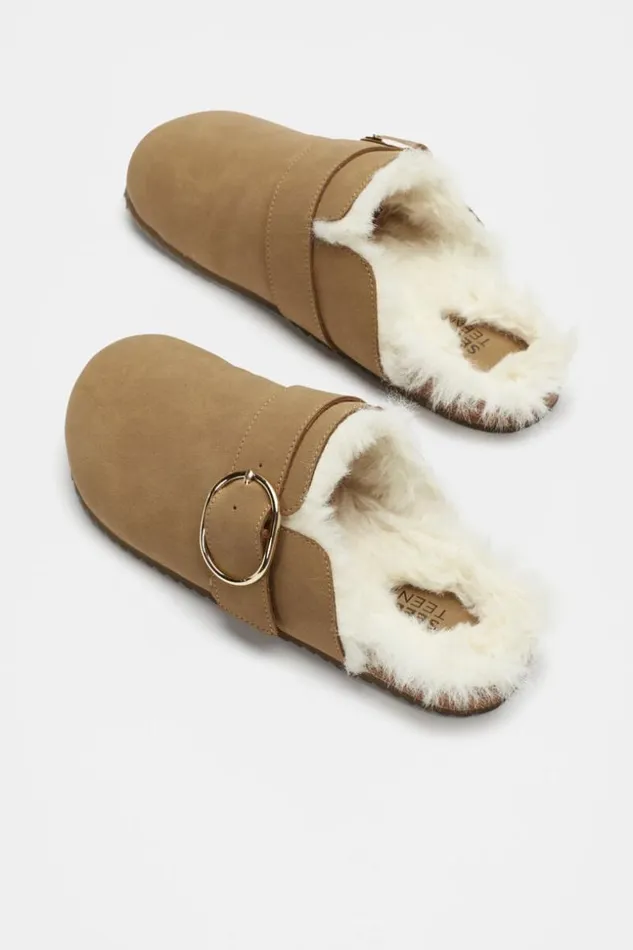Teen Fur Lined Clog Tan Seed Heritage Sandals and Slides