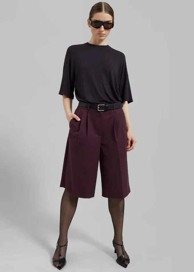 Wilma Pleated Bermuda Shorts 8211 Burgundy Women The Frankie Shop Clothing