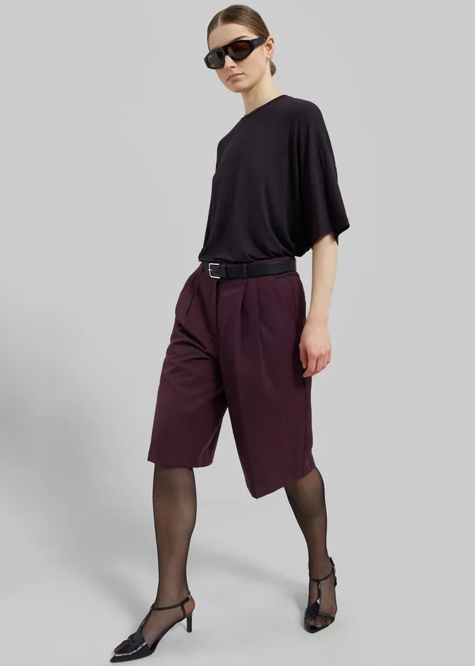 Wilma Pleated Bermuda Shorts 8211 Burgundy Women The Frankie Shop Clothing
