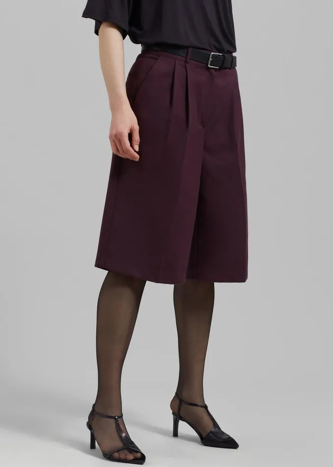 Wilma Pleated Bermuda Shorts 8211 Burgundy Women The Frankie Shop Clothing