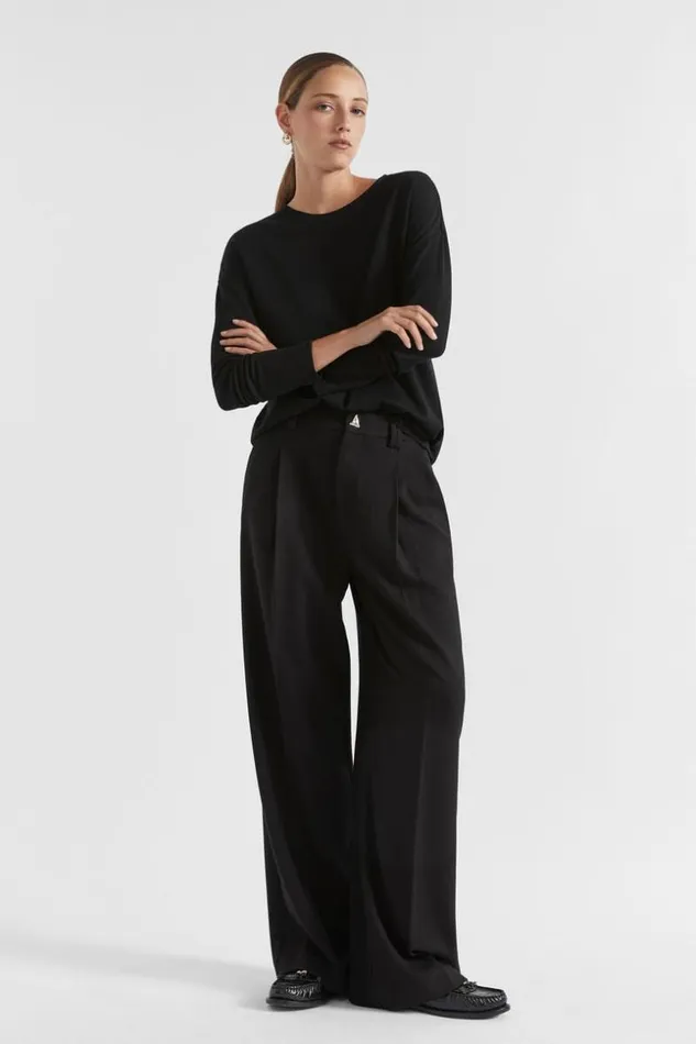 Woman Babywool Curve Hem Top Black Seed Heritage Knitwear and Sweaters
