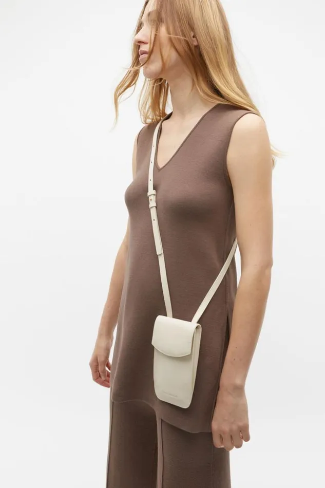 Woman Leather Crossbody Phone Bag Cream Seed Heritage Bags and Clutches