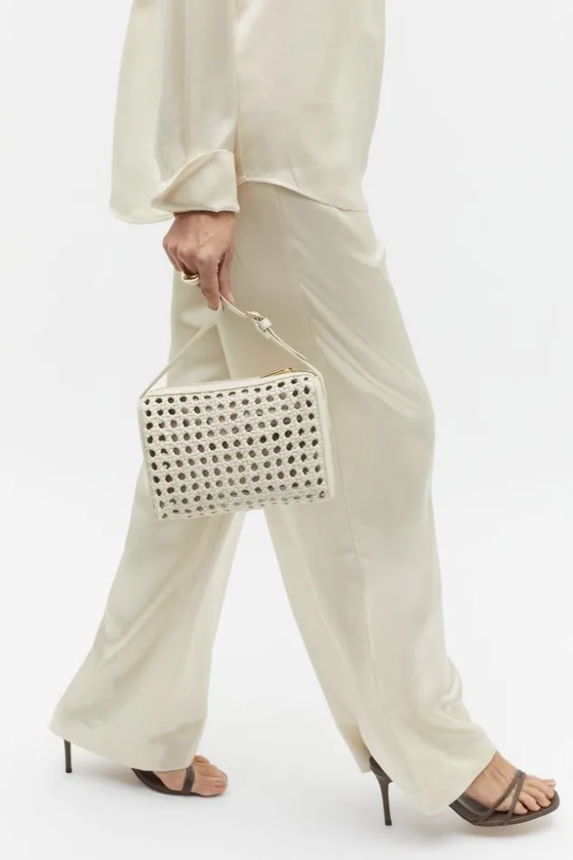 Woman Leather Woven Shoulder Bag Cream Seed Heritage Bags and Clutches