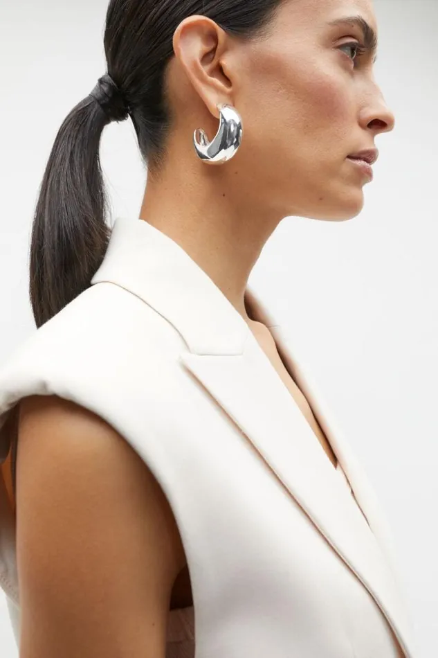Woman Wide Puff Hoop Silver Seed Heritage Jewellery