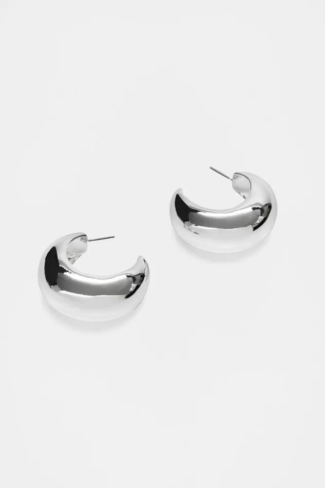 Woman Wide Puff Hoop Silver Seed Heritage Jewellery