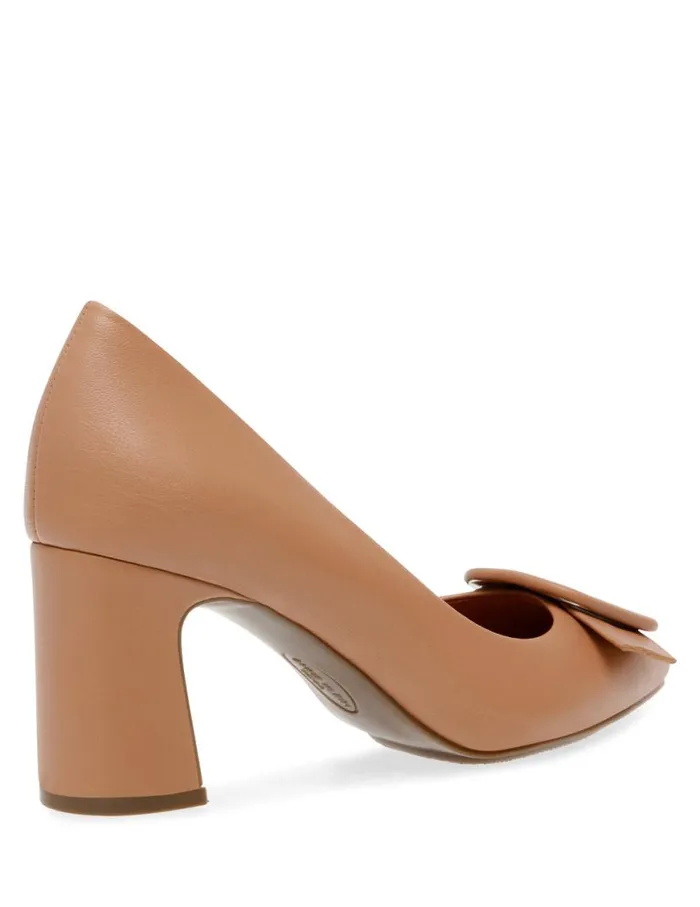 Women Baretta Dress Pump Black Patent Anne Klein Heels