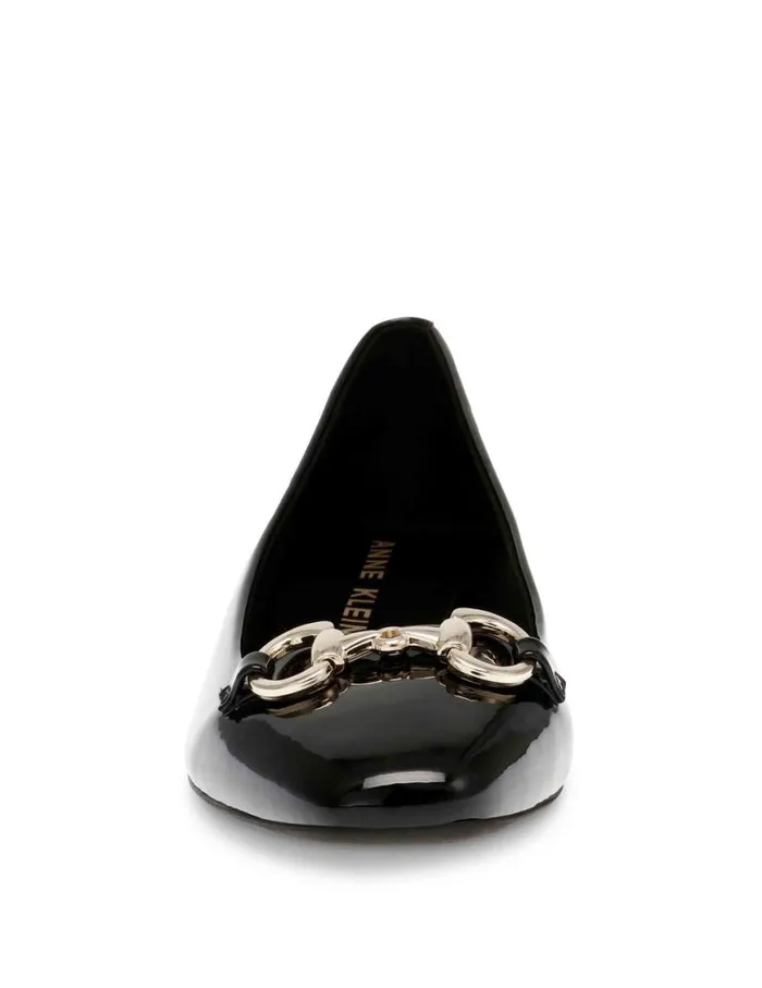 Women Cora Flat Black Patent Anne Klein Flats and Loafers