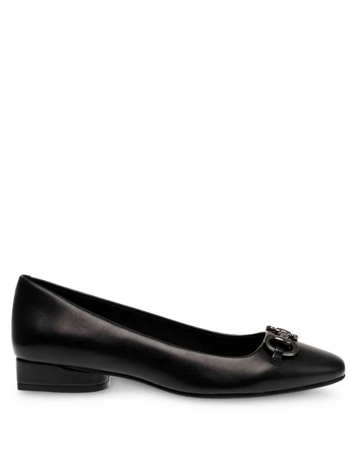 Women Cora Flat Black Patent Anne Klein Flats and Loafers